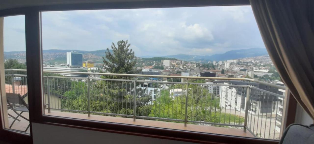 Beautiful View Of Sarajevo Center Apartment Exterior photo