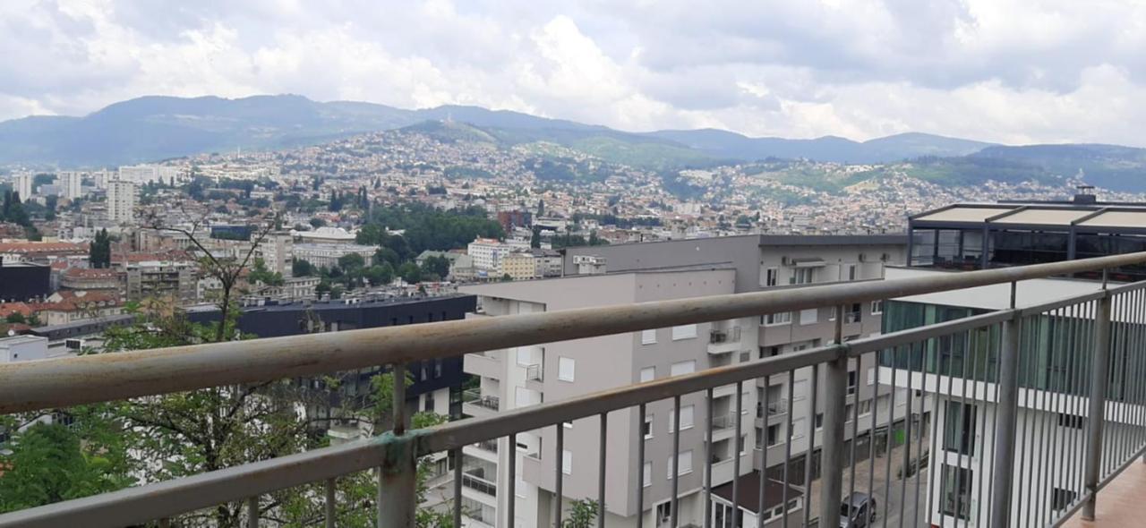 Beautiful View Of Sarajevo Center Apartment Exterior photo