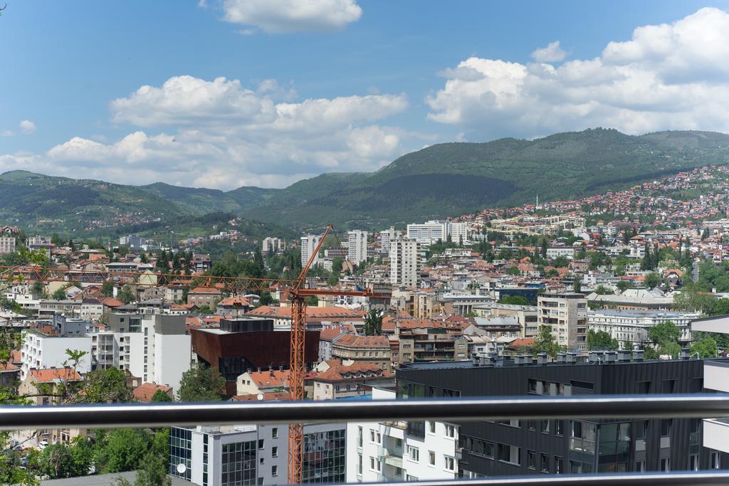 Beautiful View Of Sarajevo Center Apartment Exterior photo