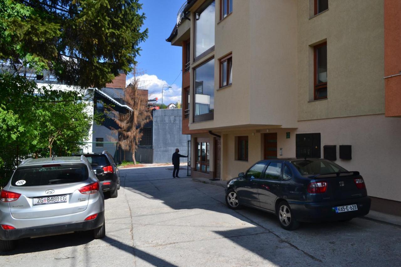 Beautiful View Of Sarajevo Center Apartment Exterior photo